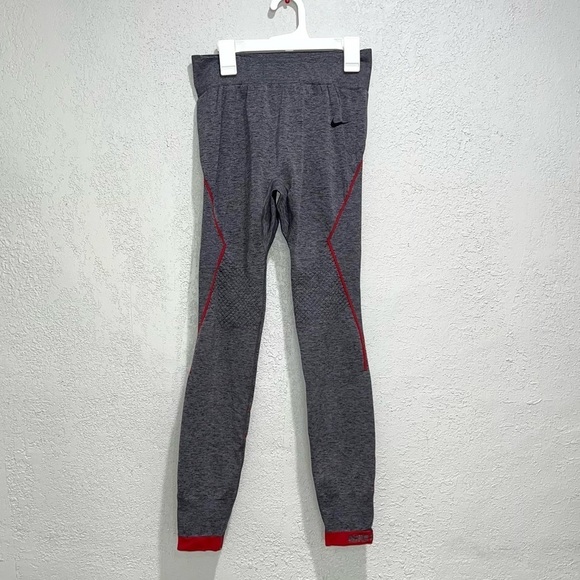 Nike Pro Gray Red Leggings - Picture 1 of 8